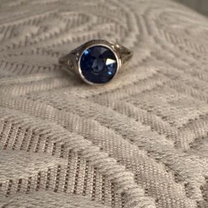 Lab grown sapphire ring art deco setting